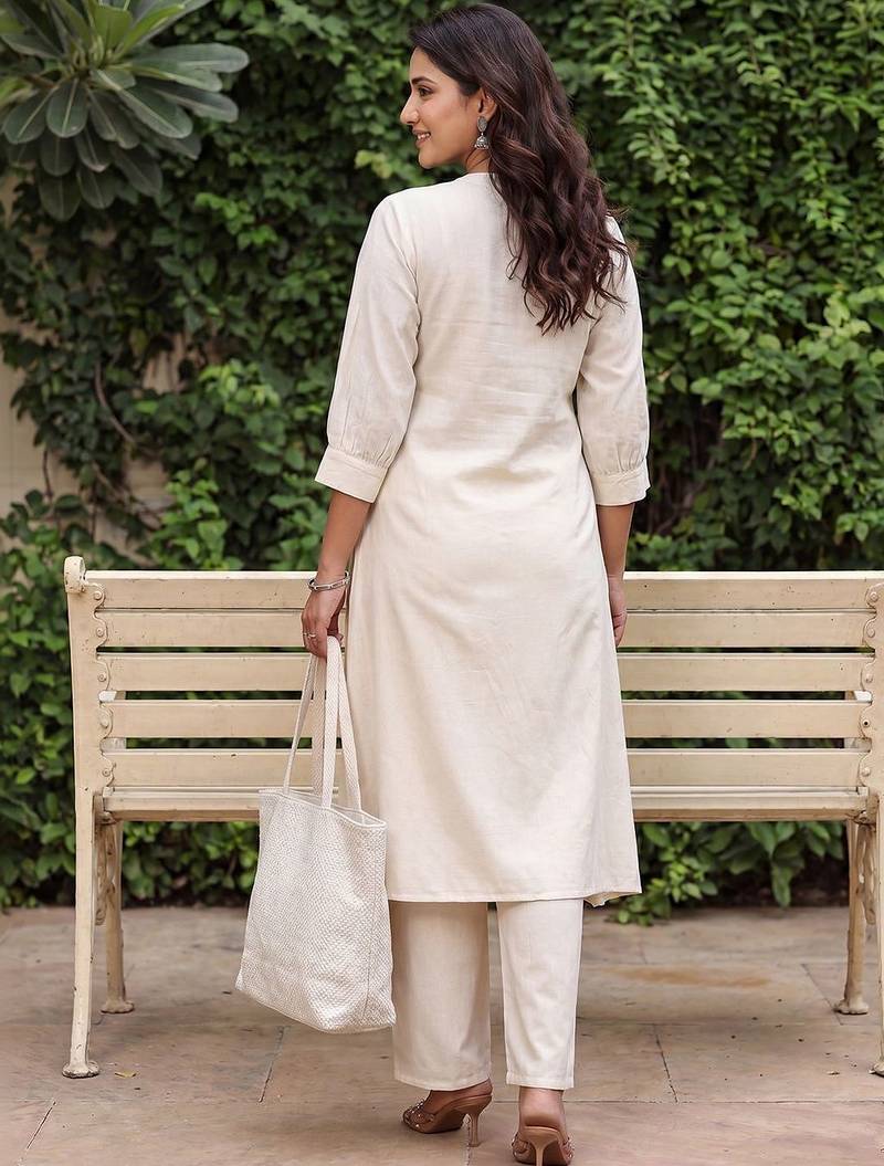 Women Ethnic Motifs Embroidered Regular Thread Work Pure Cotton Kurta with Trousers