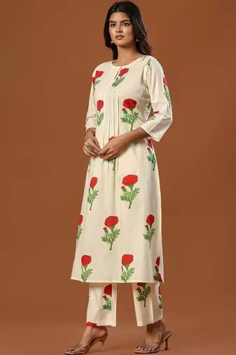 Women Floral Printed Regular Pure Cotton Kurta with Trousers