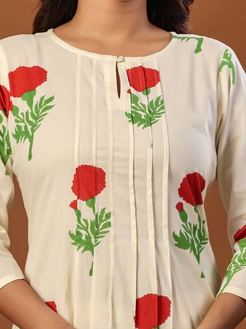 Women Floral Printed Regular Pure Cotton Kurta with Trousers