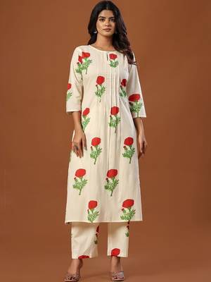 Women Floral Printed Regular Pure Cotton Kurta with Trousers 6