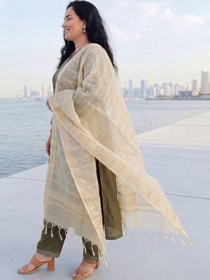 Women Ethnic Motifs Regular Kurta with Trousers & With Dupatta 4