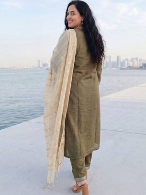 Women Ethnic Motifs Regular Kurta with Trousers & With Dupatta 6