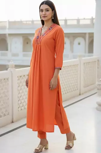Women Ethnic Motifs Regular Mirror Work Liva Kurta with Trousers