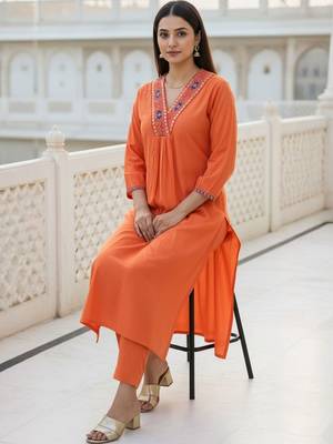 Women Ethnic Motifs Regular Mirror Work Liva Kurta with Trousers 2