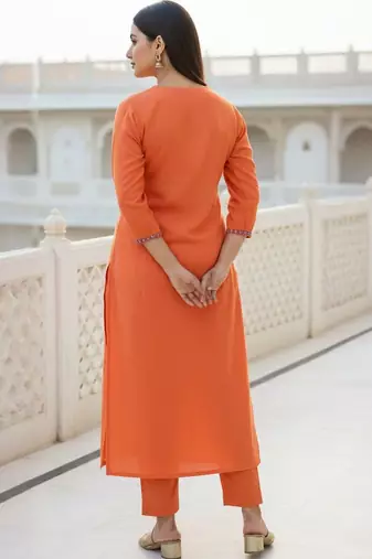 Women Ethnic Motifs Regular Mirror Work Liva Kurta with Trousers
