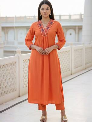 Women Ethnic Motifs Regular Mirror Work Liva Kurta with Trousers 7