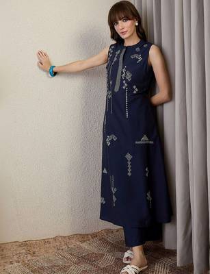 Women Ethnic Motifs Embroidered Regular Thread Work Pure Cotton Kurta with Palazzos 1