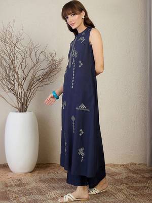 Women Ethnic Motifs Embroidered Regular Thread Work Pure Cotton Kurta with Palazzos 6