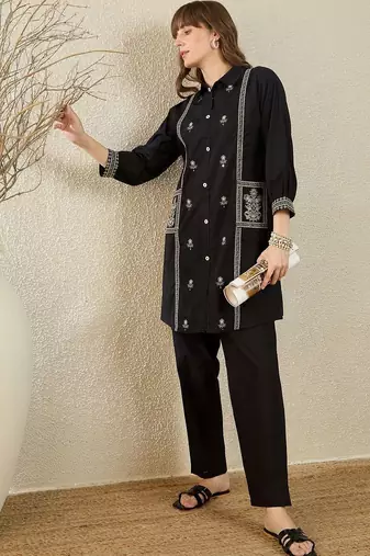 Women Ethnic Motifs Embroidered Regular Thread Work Pure Cotton Kurta with Trousers