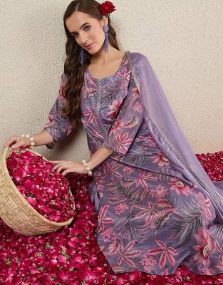 Women Floral Printed Regular Kurta with Trousers & With Dupatta 4