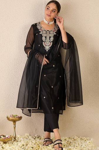 Women Ethnic Motifs Embroidered Regular Thread Work Kurta with Trousers & With Dupatta