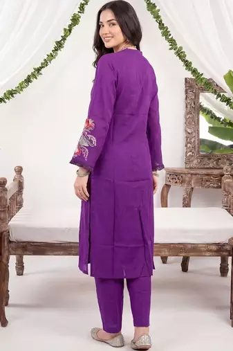 Women Ethnic Motifs Pleated Thread Work Kurta with Trousers