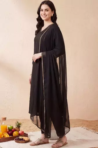 Women Regular Gotta Patti Pure Cotton Kurta with Trousers & With Dupatta