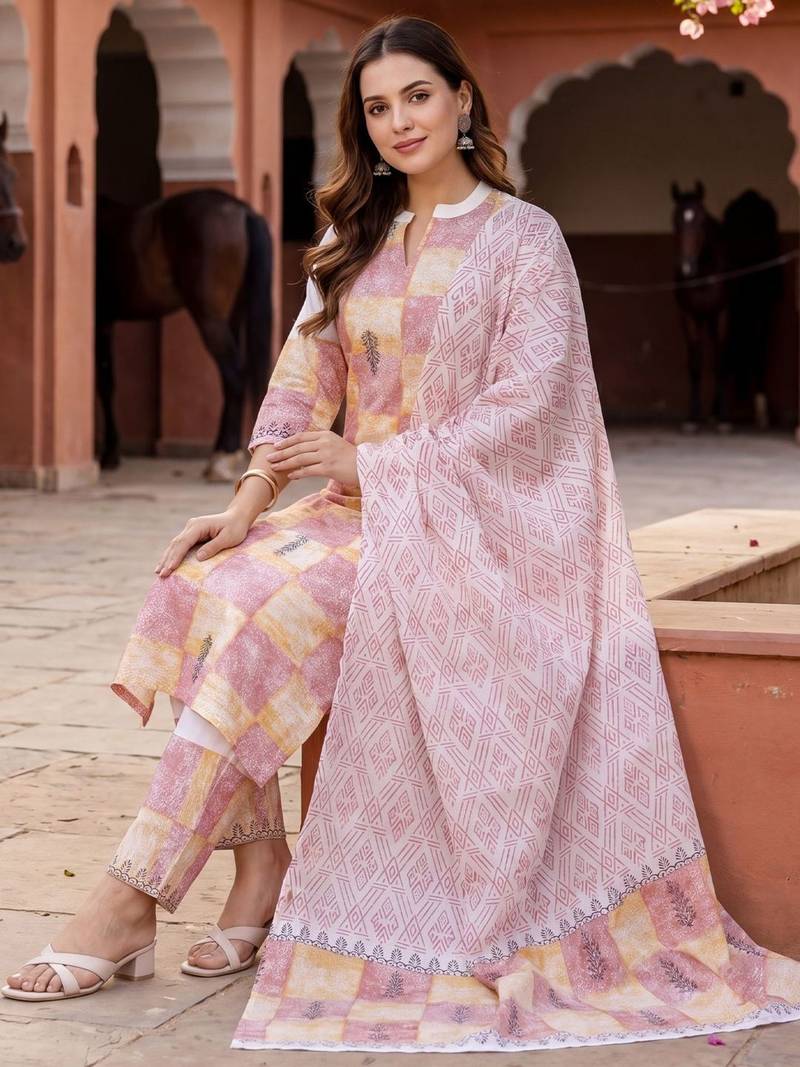 Women Printed Regular Pure Cotton Kurta with Trousers & With Dupatta