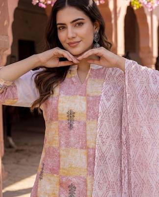 Women Printed Regular Pure Cotton Kurta with Trousers & With Dupatta 3