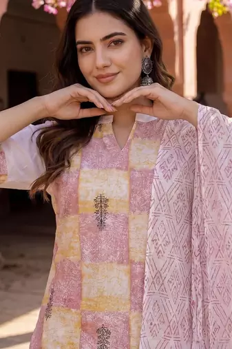 Women Printed Regular Pure Cotton Kurta with Trousers & With Dupatta