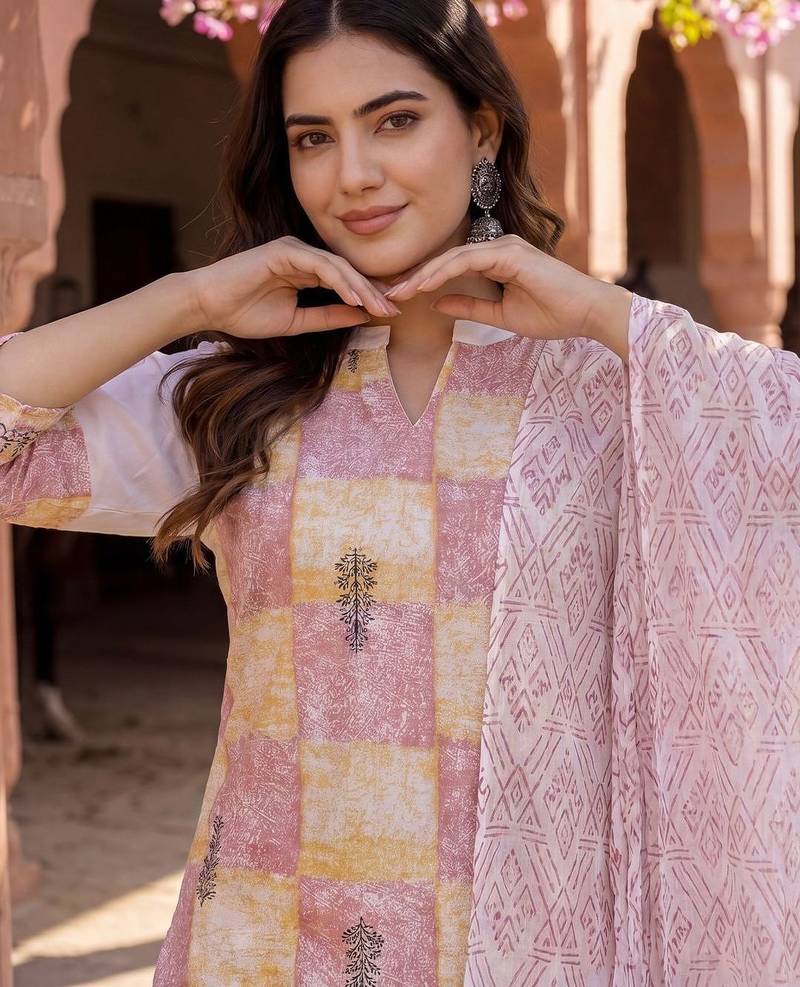 Women Printed Regular Pure Cotton Kurta with Trousers & With Dupatta