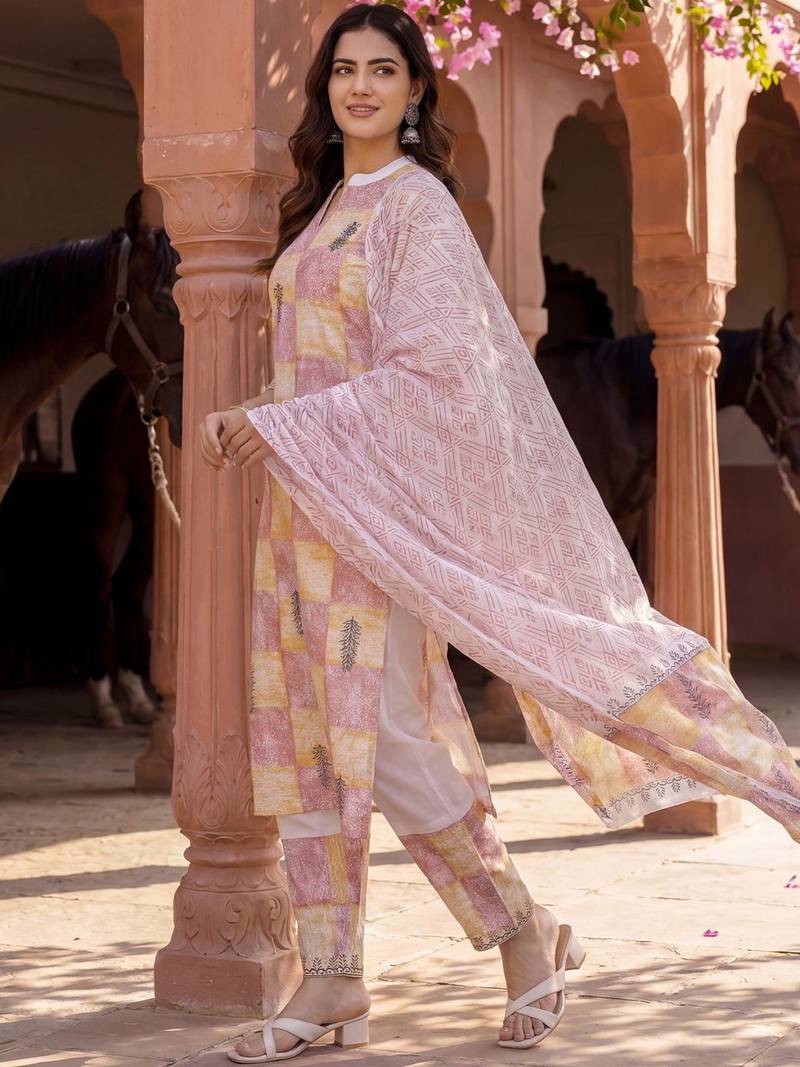 Women Printed Regular Pure Cotton Kurta with Trousers & With Dupatta