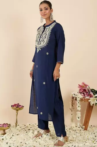 Women Ethnic Motifs Embroidered Regular Thread Work Kurta with Trousers