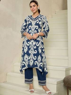 Women Ethnic Motifs Printed Regular Thread Work Pure Cotton Kurta with Trousers 4
