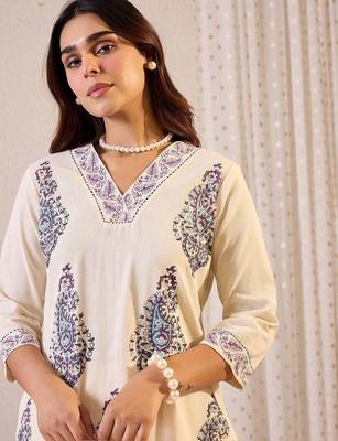 Women Ethnic Motifs Printed Regular Pure Cotton Kurta with Palazzos 2