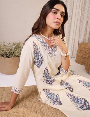 Women Ethnic Motifs Printed Regular Pure Cotton Kurta with Palazzos 5