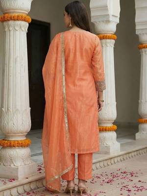 Women Ethnic Motifs Embroidered Regular Thread Work Kurta with Trousers & With Dupatta 4