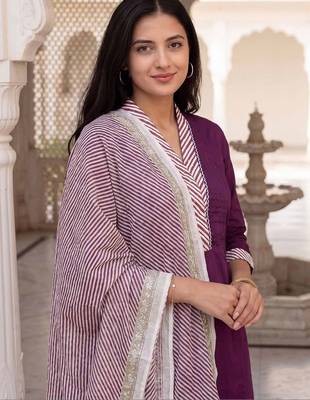 Women Regular Thread Work Pure Cotton Kurta with Trousers & With Dupatta 2