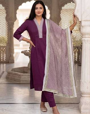 Women Regular Thread Work Pure Cotton Kurta with Trousers & With Dupatta 6