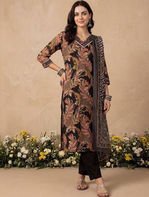 Women Ethnic Motifs Printed Regular Thread Work Pure Cotton Kurta with Trousers & With Dupatta 6