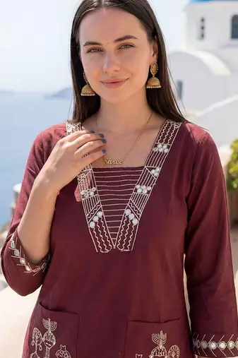 Women Ethnic Motifs Embroidered Regular Thread Work Pure Cotton Kurta with Trousers