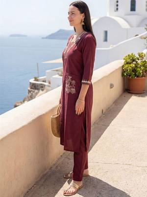 Women Ethnic Motifs Embroidered Regular Thread Work Pure Cotton Kurta with Trousers 3