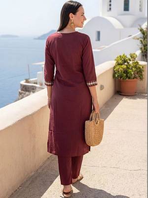 Women Ethnic Motifs Embroidered Regular Thread Work Pure Cotton Kurta with Trousers 4