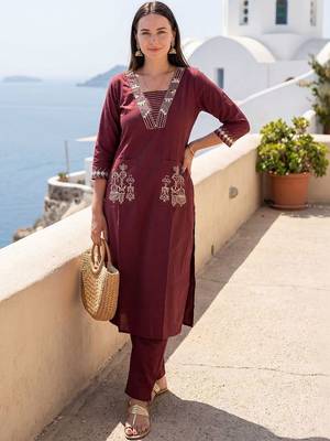 Women Ethnic Motifs Embroidered Regular Thread Work Pure Cotton Kurta with Trousers 6