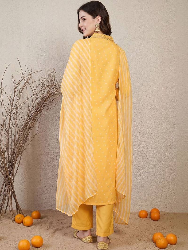 Women Bandhani Printed Regular Sequinned Kurta with Trousers & With Dupatta