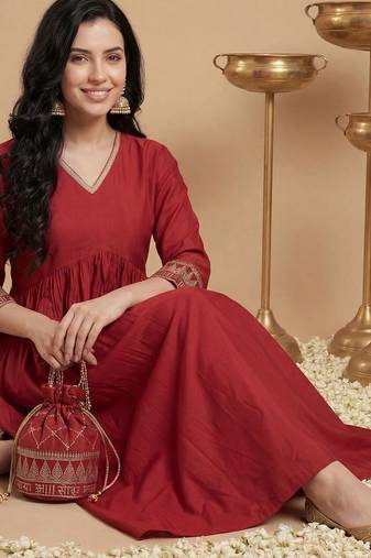 Women Ethnic Motifs Embroidered Regular Liva Kurta with Trousers