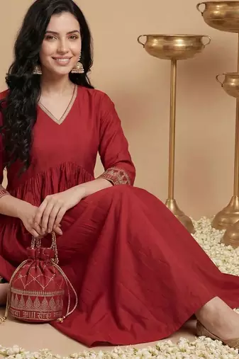 Women Ethnic Motifs Embroidered Regular Liva Kurta with Trousers