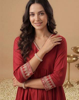 Women Ethnic Motifs Embroidered Regular Liva Kurta with Trousers 2