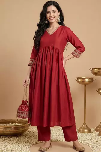 Women Ethnic Motifs Embroidered Regular Liva Kurta with Trousers