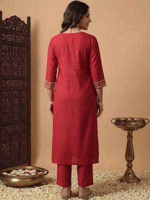 Women Ethnic Motifs Embroidered Regular Sequinned Liva Kurta with Trousers 4