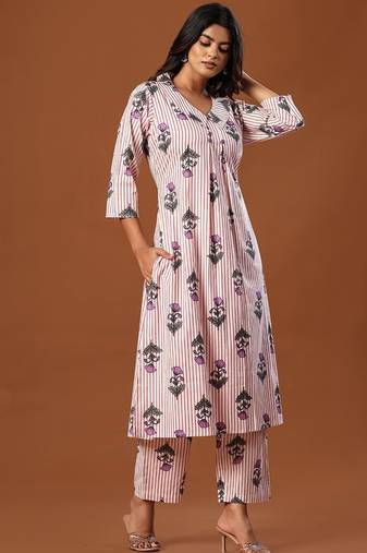 Women Floral Printed Regular Pure Cotton Kurta with Trousers