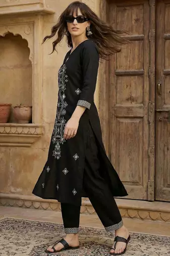 Women Embroidered Regular Black Thread Work Kurta with Trousers