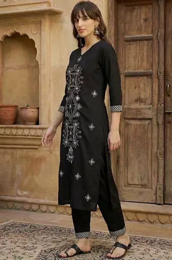 Women Embroidered Regular Black Thread Work Kurta with Trousers