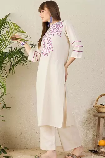 Women Floral Embroidered Regular Thread Work Kurta with Palazzos