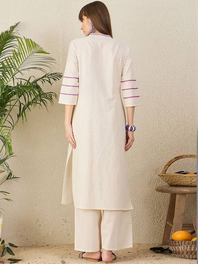 Women Floral Embroidered Regular Thread Work Kurta with Palazzos