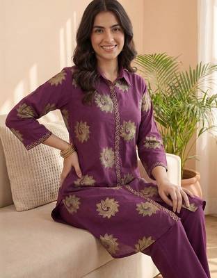 Women Ethnic Motifs Printed Regular Pure Cotton Kurta with Trousers 2