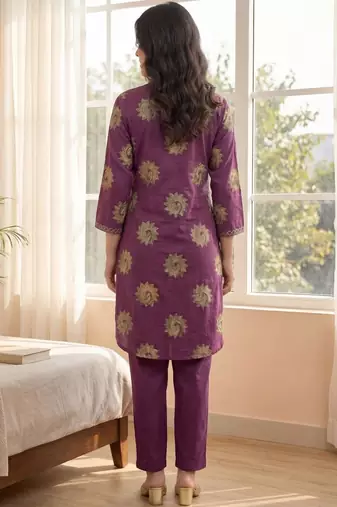 Women Ethnic Motifs Printed Regular Pure Cotton Kurta with Trousers