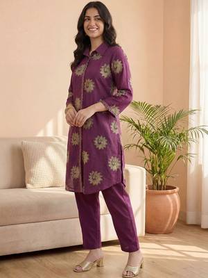 Women Ethnic Motifs Printed Regular Pure Cotton Kurta with Trousers 5