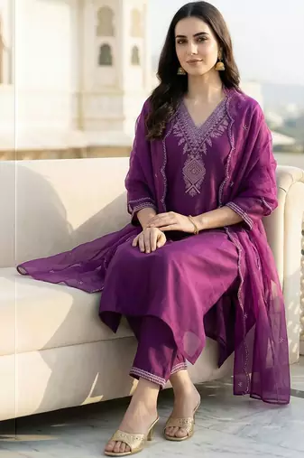 Women Ethnic Motifs Embroidered Regular Thread Work Kurta with Trousers & With Dupatta