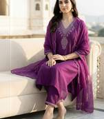 Women Ethnic Motifs Embroidered Regular Thread Work Kurta with Trousers & With Dupatta